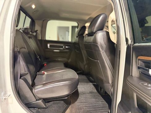 Used 2016 RAM 1500 Laramie w/ Convenience Group AWD/4WD image 12