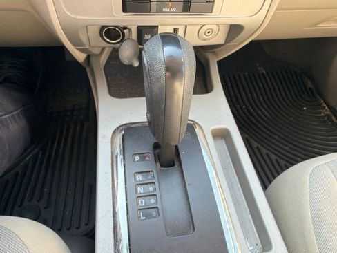 Used 2012 Ford Escape XLT AWD/4WD image 19