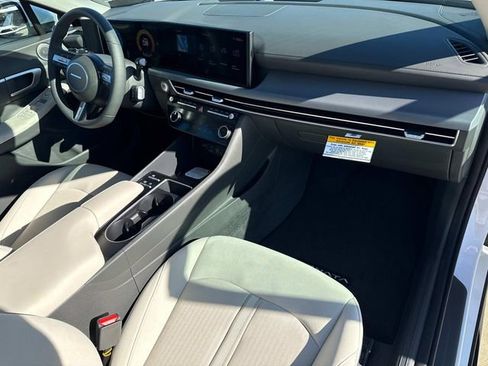 New 2026 Hyundai Sonata SEL FWD image 16