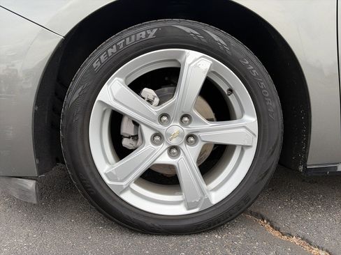 Used 2016 Chevrolet Volt LT image 13