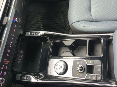 Certified 2025 Kia Sorento SX Prestige AWD/4WD image 18