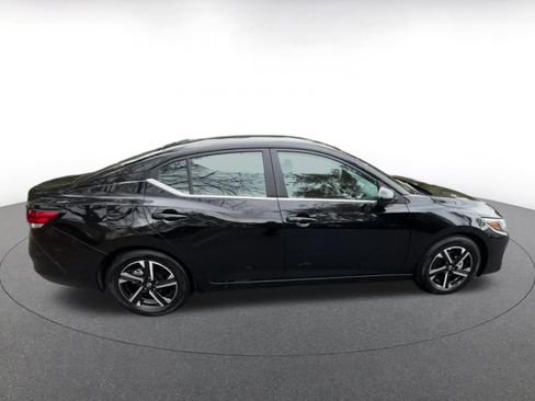 Used 2025 Nissan Sentra SV image 16