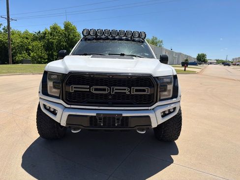Used 2019 Ford F150 Raptor w/ Equipment Group 802A Luxury AWD/4WD image 8