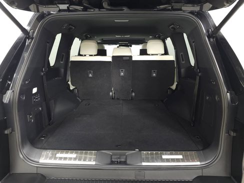 Used 2024 Lexus LX 600 4WD w/ Appearance Package image 8