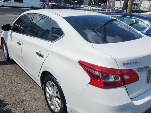 Used 2019 Nissan Sentra SV FWD image 4