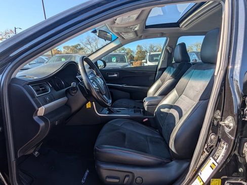 Used 2015 Toyota Camry XSE w/ Moonroof Package image 14