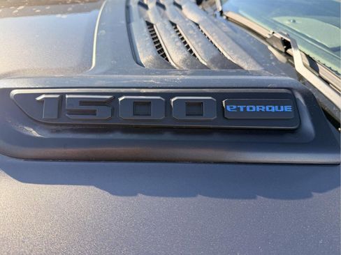 New 2026 RAM 1500 Laramie AWD/4WD image 11