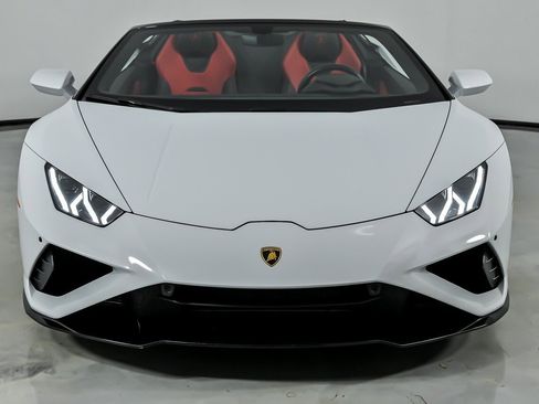 Used 2023 Lamborghini Huracan EVO RWD image 5