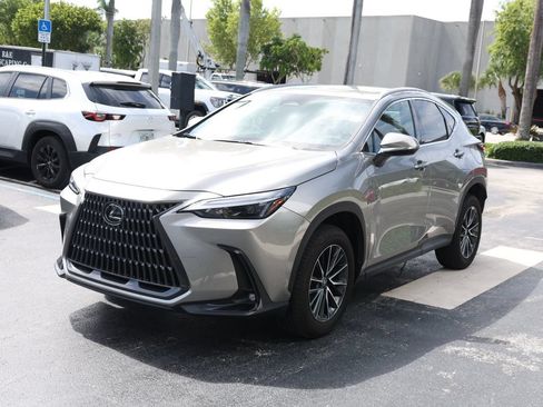 Used 2024 Lexus NX 250 FWD w/ Towing Package (2000 Lbs) image 1