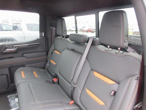 New 2026 GMC Sierra 1500 AT4 w/ AT4 Premium Package image 16