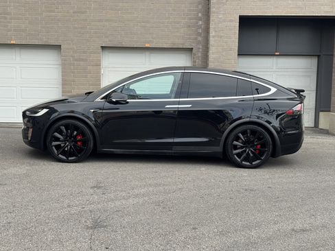 Used 2017 Tesla Model X P100D image 2