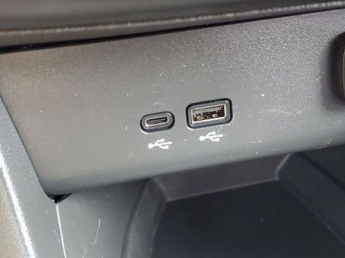 Used 2024 Buick Encore GX Preferred image 16