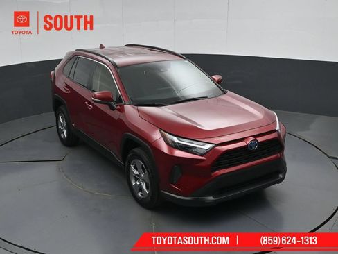 Used 2023 Toyota RAV4 LE AWD/4WD image 46