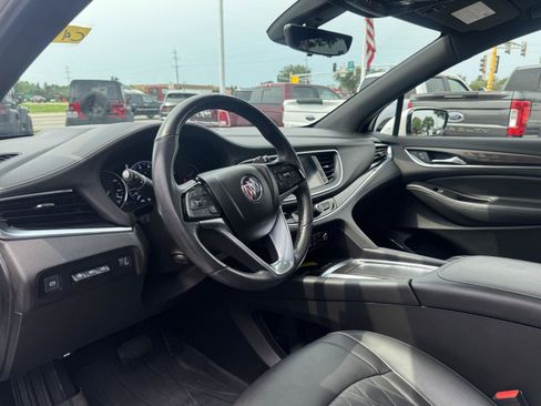 Used 2023 Buick Enclave Avenir w/ Avenir Technology Package AWD/4WD image 15