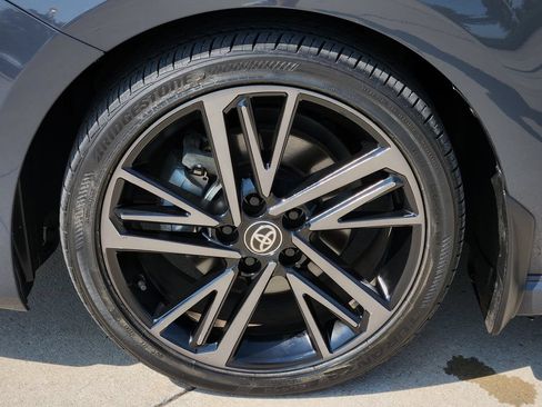 Used 2025 Toyota Camry XSE FWD image 14