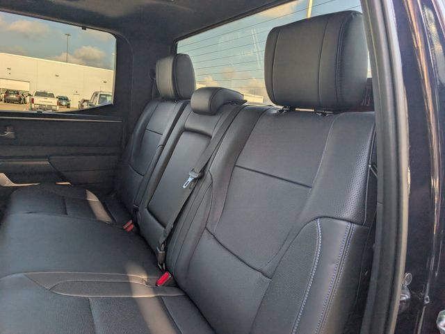 Used 2025 Toyota Tundra Platinum AWD/4WD image 28