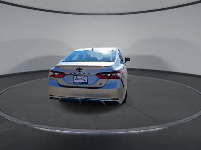 Used 2024 Toyota Camry SE FWD image 7