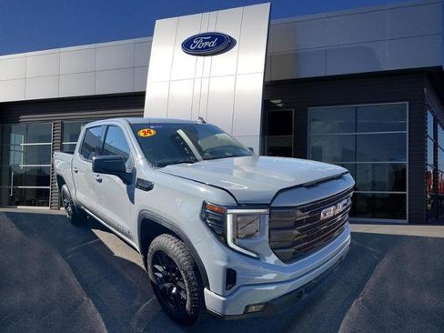 Used 2024 GMC Sierra 1500 Elevation image 1