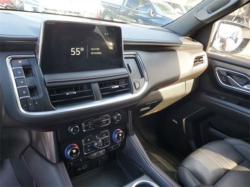 Used 2024 Chevrolet Suburban RST w/ Luxury Package image 25