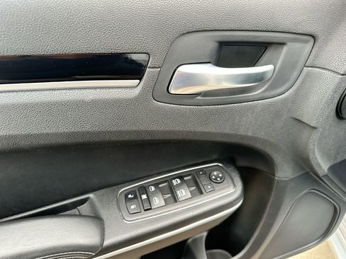 Used 2023 Chrysler 300 S image 13