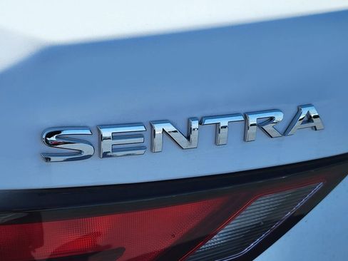 New 2025 Nissan Sentra SV w/ Trunk Package image 10