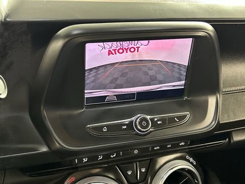 Used 2023 Chevrolet Camaro LT image 18