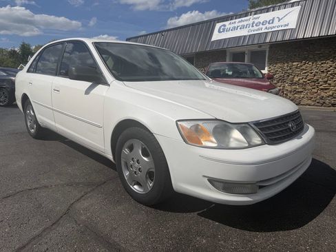 Used 2004 Toyota Avalon XLS FWD image 1