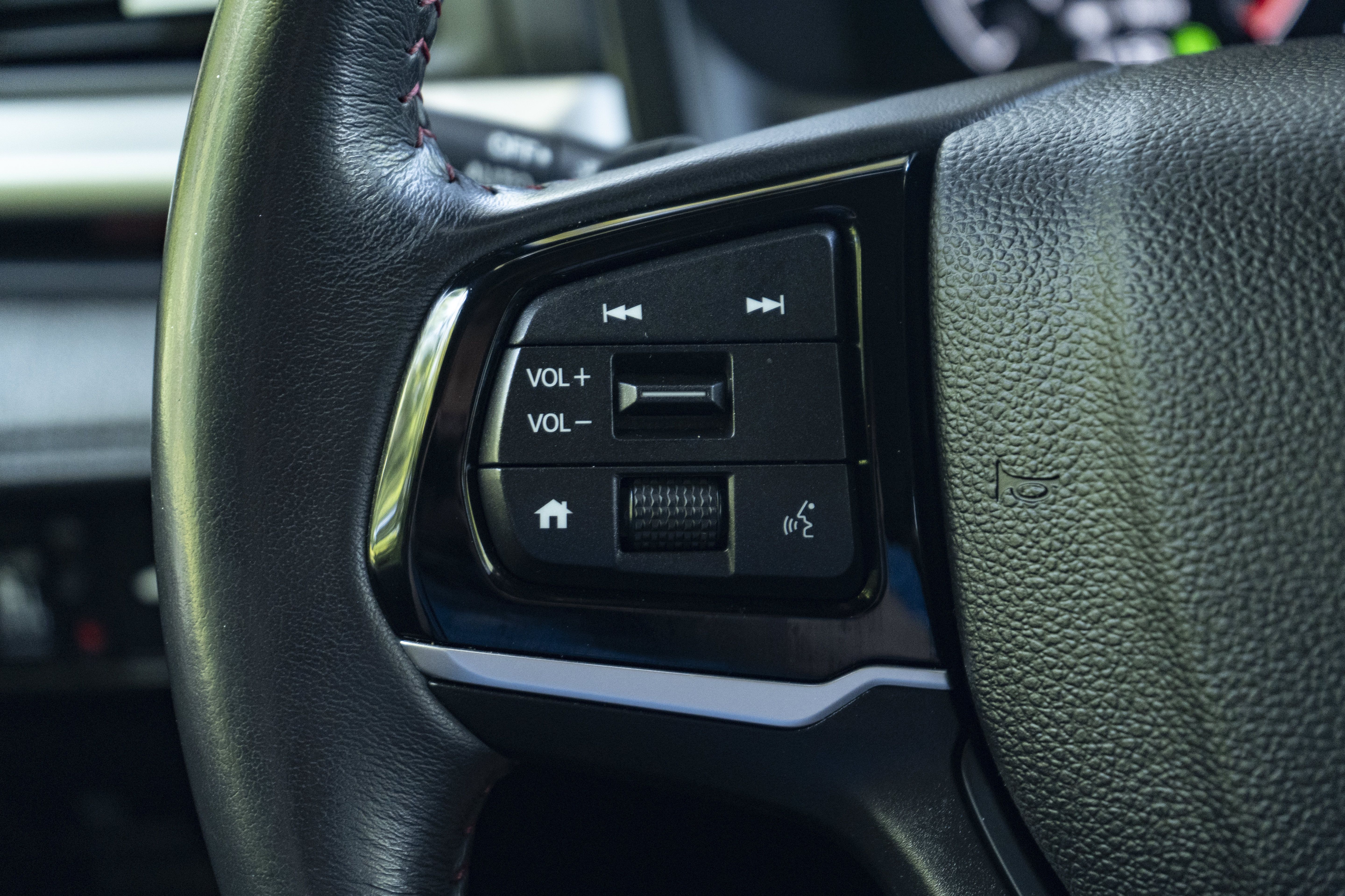 Certified 2025 Honda Odyssey Sport-L image 18