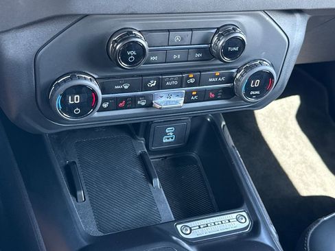 Certified 2025 Ford Bronco Outer Banks image 23
