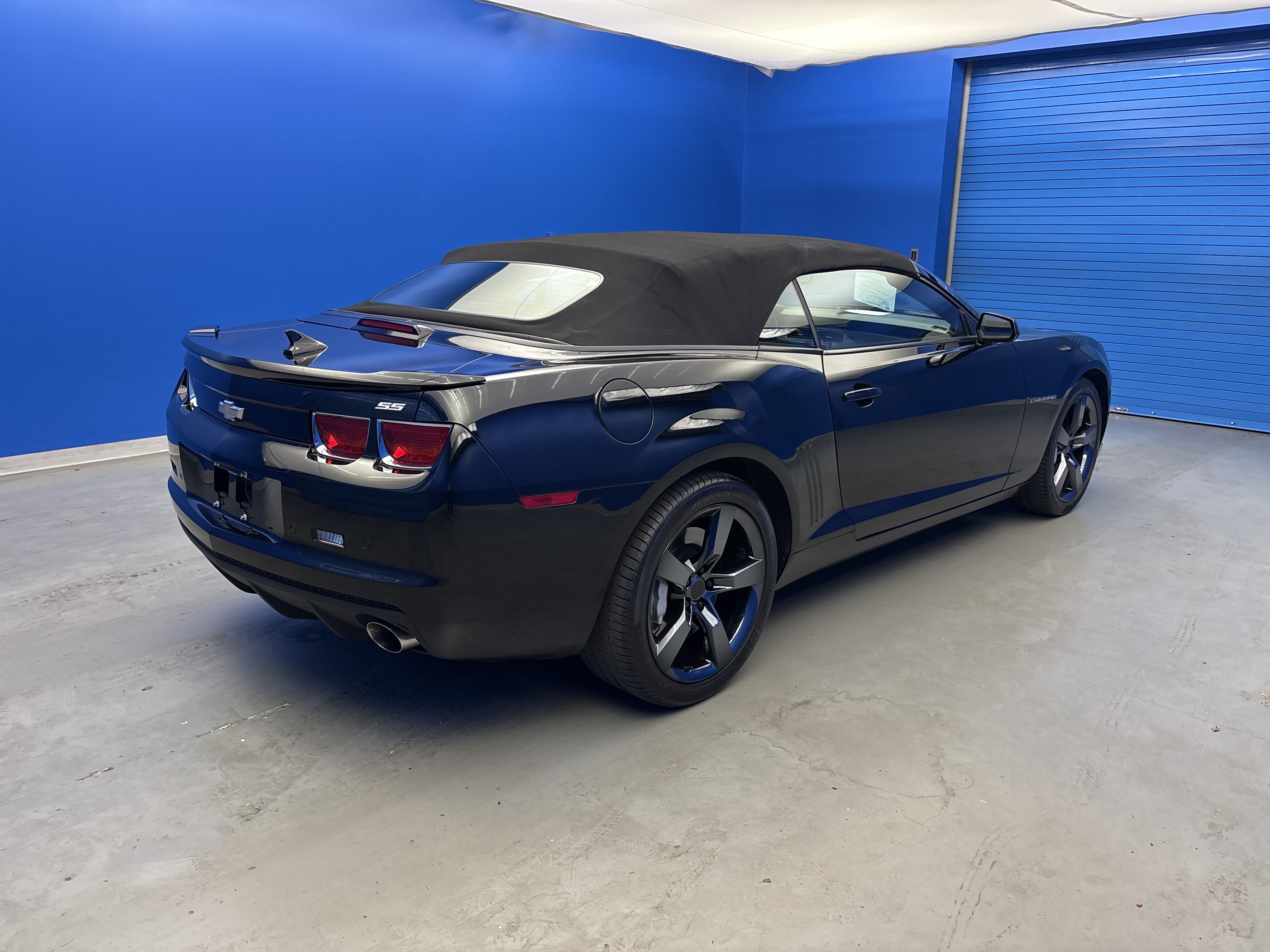 Used 2011 Chevrolet Camaro SS w/ RS Package RWD image 7