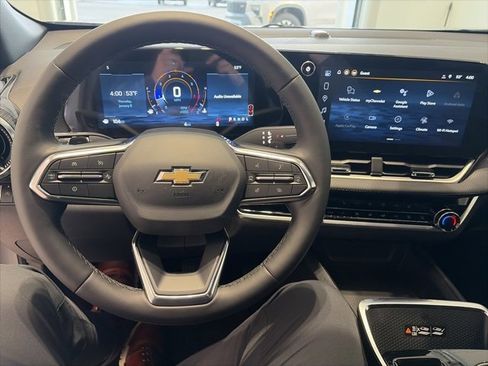 New 2026 Chevrolet Equinox LT image 15