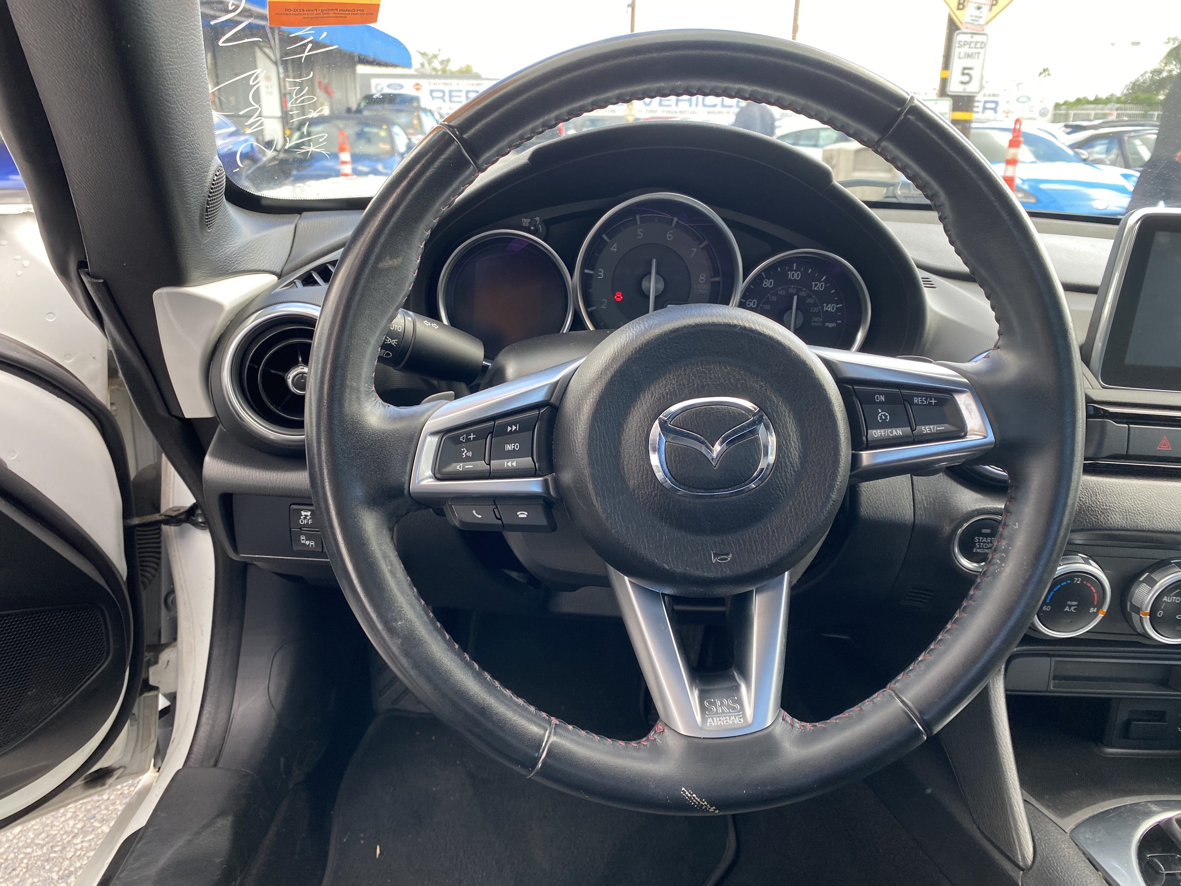 Used 2016 MAZDA MX-5 Miata Grand Touring RWD image 17