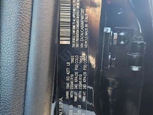 Used 2021 Jeep Renegade Sport image 24