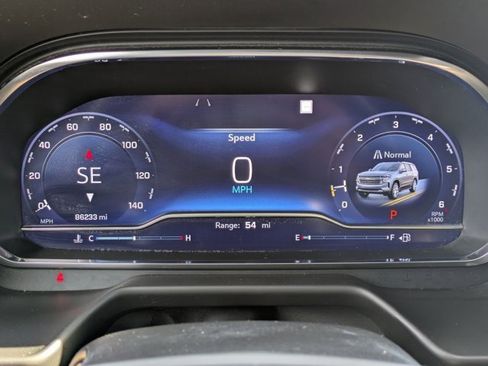 Used 2023 Chevrolet Tahoe High Country image 32