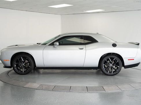 Used 2022 Dodge Challenger SXT w/ Blacktop Package image 5