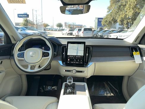 New 2026 Volvo XC90 T8 Ultra w/ Protection Package Premier image 17