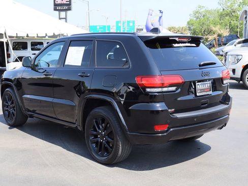 Used 2020 Jeep Grand Cherokee Altitude image 6
