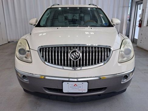 Used 2010 Buick Enclave CXL image 3