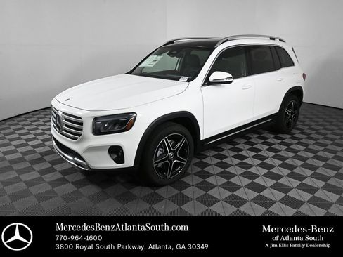 New 2026 Mercedes-Benz GLB 250 image 1