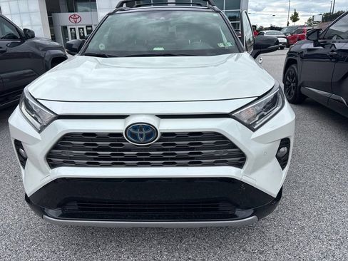 Used 2020 Toyota RAV4 XSE AWD/4WD image 2