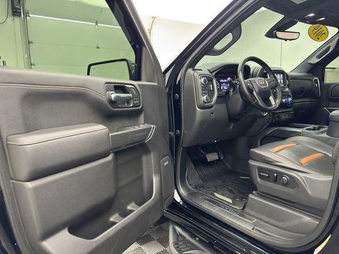 Used 2019 GMC Sierra 1500 AT4 w/ Off Road Performance Package AWD/4WD image 18