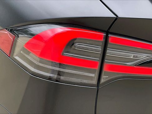 Used 2022 Tesla Model X Plaid AWD/4WD image 28