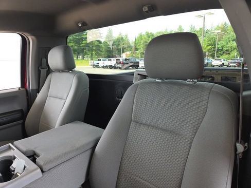 Used 2016 Ford F150 XLT AWD/4WD image 24
