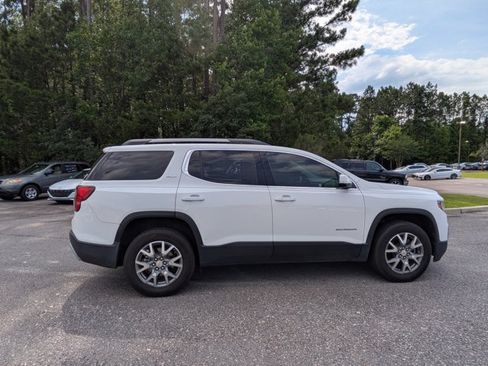 Used 2020 GMC Acadia SLT w/ Driver Alert Package II FWD image 4