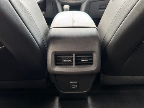 Used 2024 Chevrolet Equinox RS AWD/4WD image 9