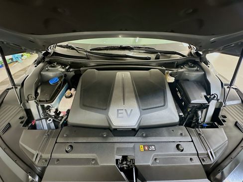 Used 2024 Kia EV6 Wind w/ Wind Technology Package AWD/4WD image 35