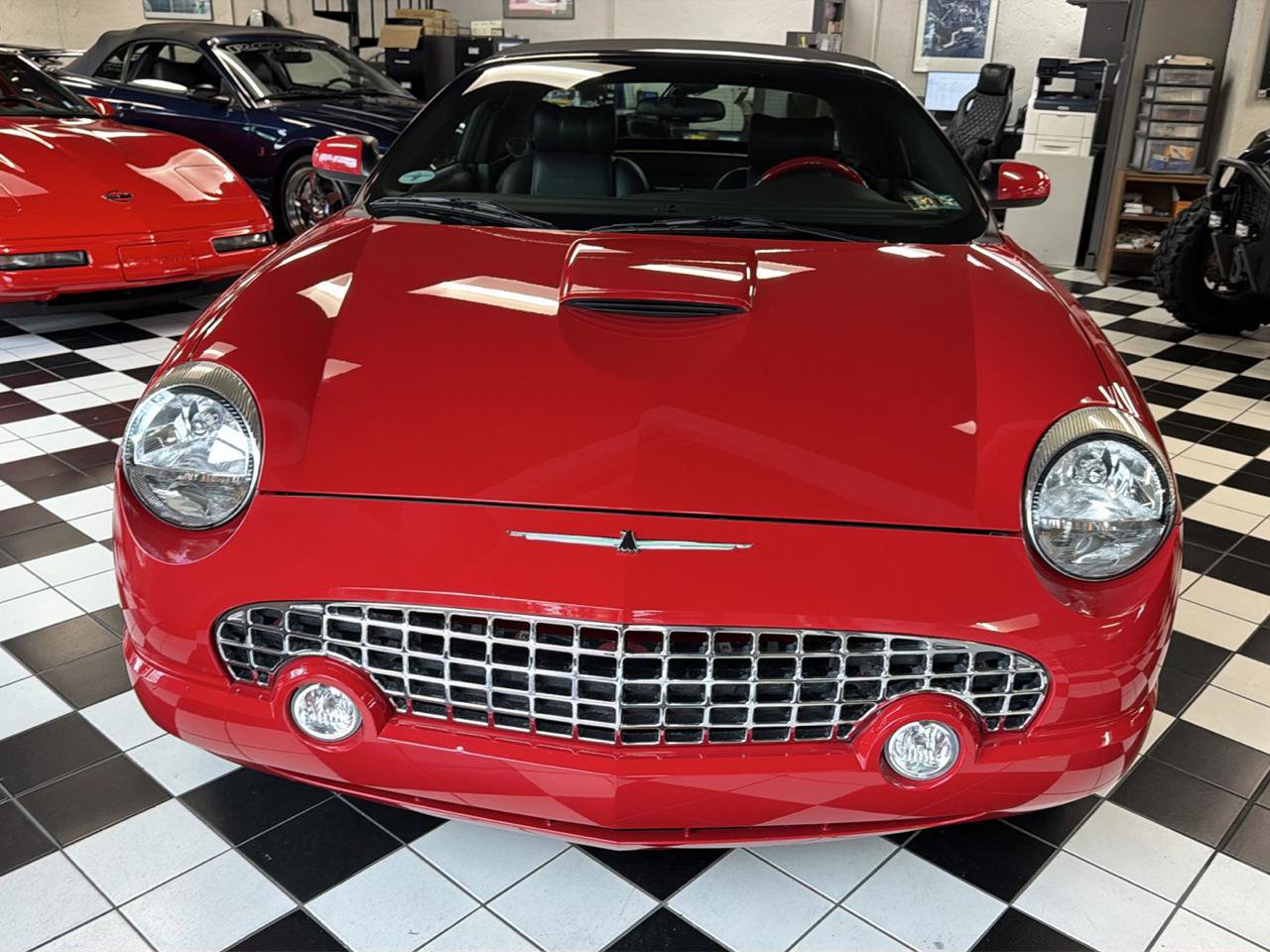 Used 2002 Ford Thunderbird RWD image 2