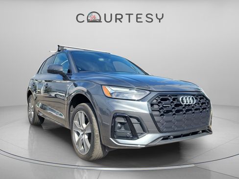 Used 2025 Audi Q5 2.0T Premium image 6