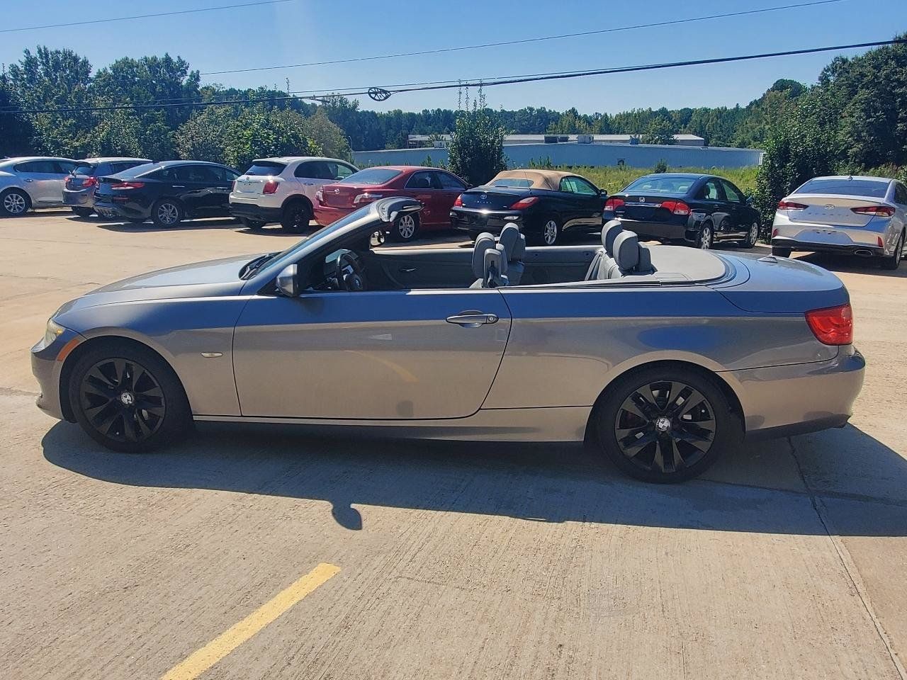 Used 2011 BMW 328i Convertible RWD image 11