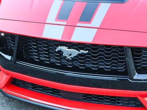 Used 2025 Ford Mustang GT Premium RWD image 6